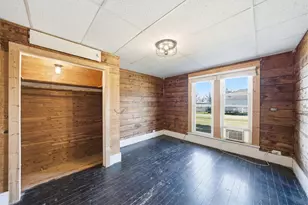 602 Cedar St, Lott, TX 76656 - Photo 8