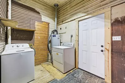 602 Cedar Street, Lott, TX 76656 - Photo 16