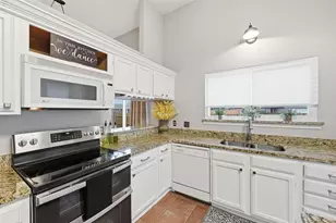 4803 Hollow Tree Ct, Arlington, TX 76018 - Photo 16