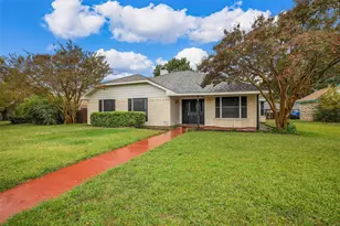 5337 Peninsula Way, Garland, TX 75043 - Photo 2