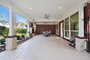 4614 Barrett Ct, Sugar Land, TX 77479 - Photo 4