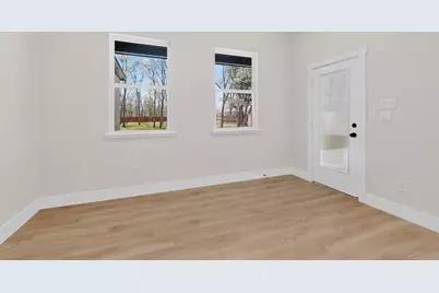 1011 Division Street, Greenville, TX 75401 - Photo 12
