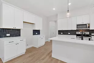 1011 Division St, Greenville, TX 75401 - Photo 8