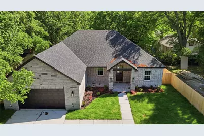 1011 Division Street, Greenville, TX 75401 - Photo 2