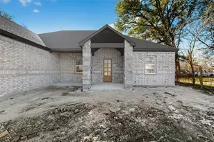 1011 Division St, Greenville, TX 75401 - Photo 1
