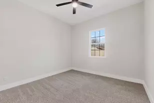 1011 Division St, Greenville, TX 75401 - Photo 22