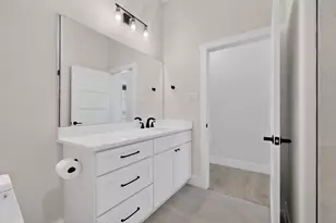1011 Division St, Greenville, TX 75401 - Photo 26