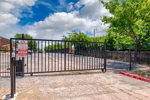 8037 W Elizabeth Ln, Fort Worth, TX 76116 - Photo 6