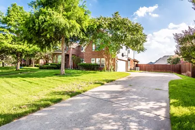 915 Falcon Trail, Murphy, TX 75094 - Photo 2