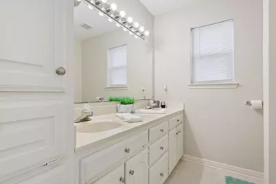 327 E Chapman Road, Hewitt, TX 76643 - Photo 26