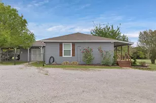 184 Wild Flower Trail, Weatherford, TX 76087 - Photo 4