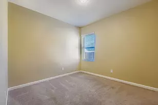 408 Gypsum Ln, Glenn Heights, TX 75154 - Photo 10