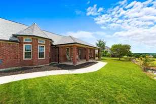 1114 Mt Ln, Rhome, TX 76078 - Photo 4