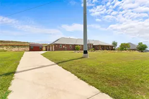 1114 Mt Ln, Rhome, TX 76078 - Photo 6