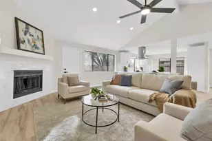 2433 McKensie Ln, Grand Prairie, TX 75052 - Photo 8