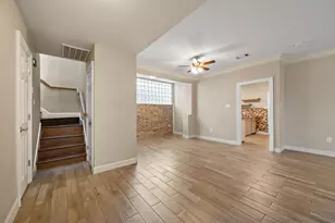 1110 Carrington Ct, Irving, TX 75060 - Photo 6