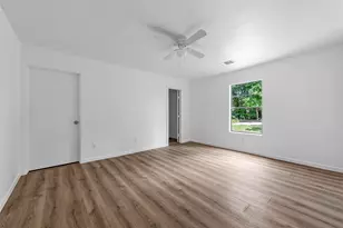 504 E Robert St, Fort Worth, TX 76104 - Photo 8