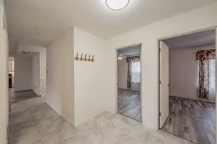 4004 Cypress Springs Dr, Arlington, TX 76001 - Photo 22