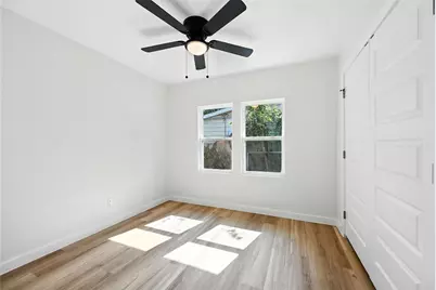 4413 Quails Lane, Fort Worth, TX 76119 - Photo 18