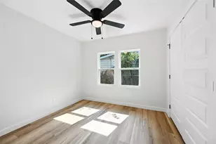 4413 Quails Ln, Fort Worth, TX 76119 - Photo 18