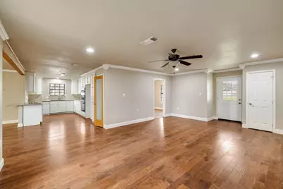 102 Bowie Cove, Gainesville, TX 76240 - Photo 14