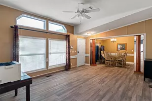 307 Brazos Harbor Dr, Granbury, TX 76048 - Photo 16