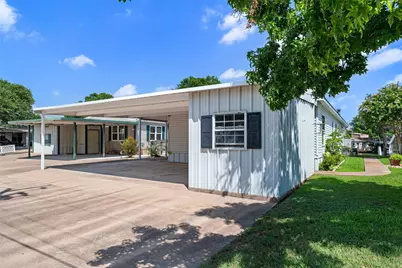 307 Brazos Harbor Drive, Granbury, TX 76048 - Photo 2