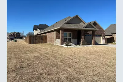 410 Ellis Place Drive, Greenville, TX 75402 - Photo 2