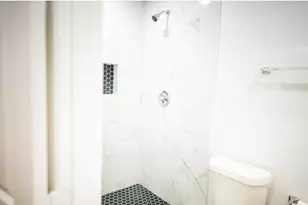 1220 E Bessie St, Fort Worth, TX 76104 - Photo 6