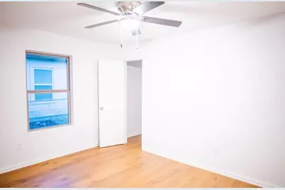 1220 E Bessie St, Fort Worth, TX 76104 - Photo 4