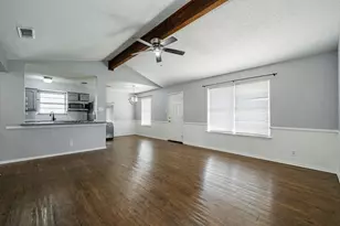 1814 Shawnee St, Denton, TX 76209 - Photo 4