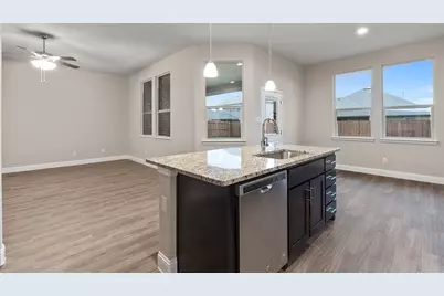 10412 Sunset Shore Drive, Grand Prairie, TX 76065 - Photo 6