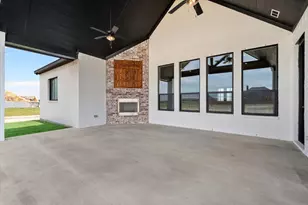 2461 Tyler Wade Trl, Waxahachie, TX 75167 - Photo 32