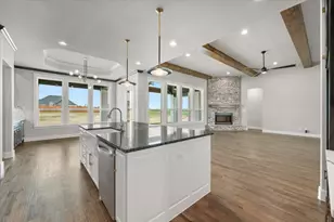 2461 Tyler Wade Trl, Waxahachie, TX 75167 - Photo 36