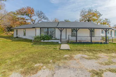 904 13th Street #2, Bridgeport, TX 76426 - Photo 2