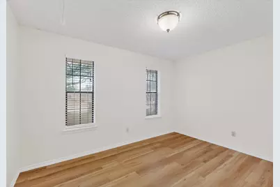 1910 Glen Hill Drive, Carrollton, TX 75007 - Photo 28