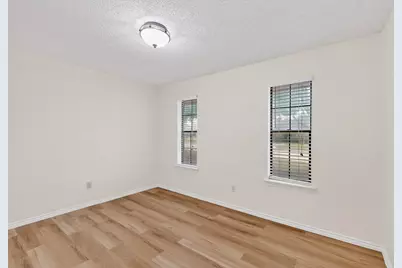 1910 Glen Hill Drive, Carrollton, TX 75007 - Photo 24