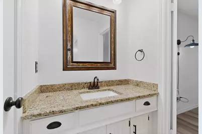 1910 Glen Hill Drive, Carrollton, TX 75007 - Photo 20