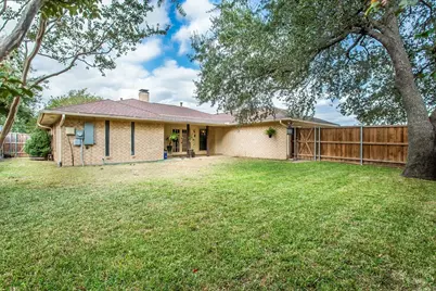 1910 Glen Hill Drive, Carrollton, TX 75007 - Photo 2
