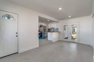 4528 Newman Dr, Haltom City, TX 76117 - Photo 2