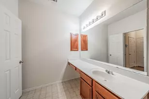 5319 Duval Dr, Grand Prairie, TX 75052 - Photo 22