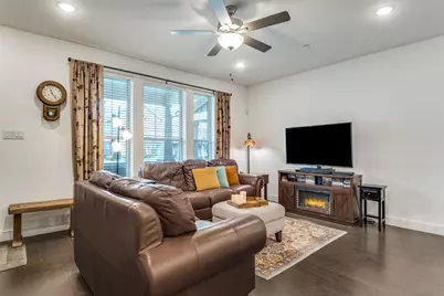 2550 Barnwood Lane, Garland, TX 75042 - Photo 4