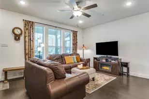 2550 Barnwood Ln, Garland, TX 75042 - Photo 4