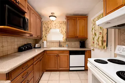 2002 Finley Road, Irving, TX 75062 - Photo 6