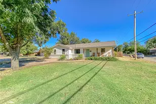 1502 Sunset St, Merkel, TX 79536 - Photo 2