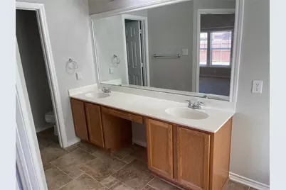 5908 Meadowglen Drive, Denton, TX 76226 - Photo 14