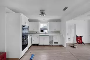 908 Harrison Dr, Kennedale, TX 76060 - Photo 8