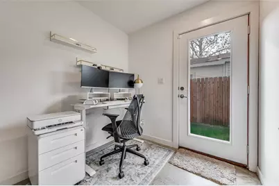 5706 Lindell Avenue #B, Dallas, TX 75206 - Photo 22
