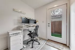 5706 Lindell Ave, Dallas, TX 75206 - Photo 22
