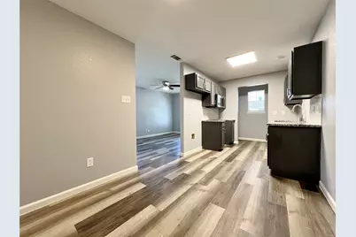 1008 S Retta Street, Fort Worth, TX 76111 - Photo 6
